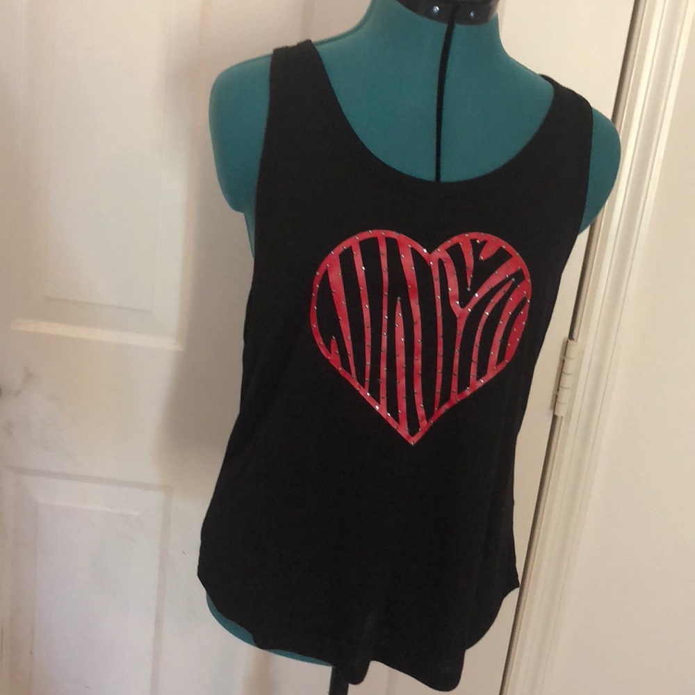 Graphic Tank